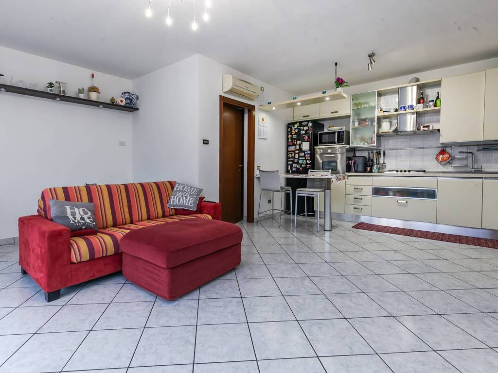 Appartamento a Settimo milanese in Via Barni, 21 - Foto 2