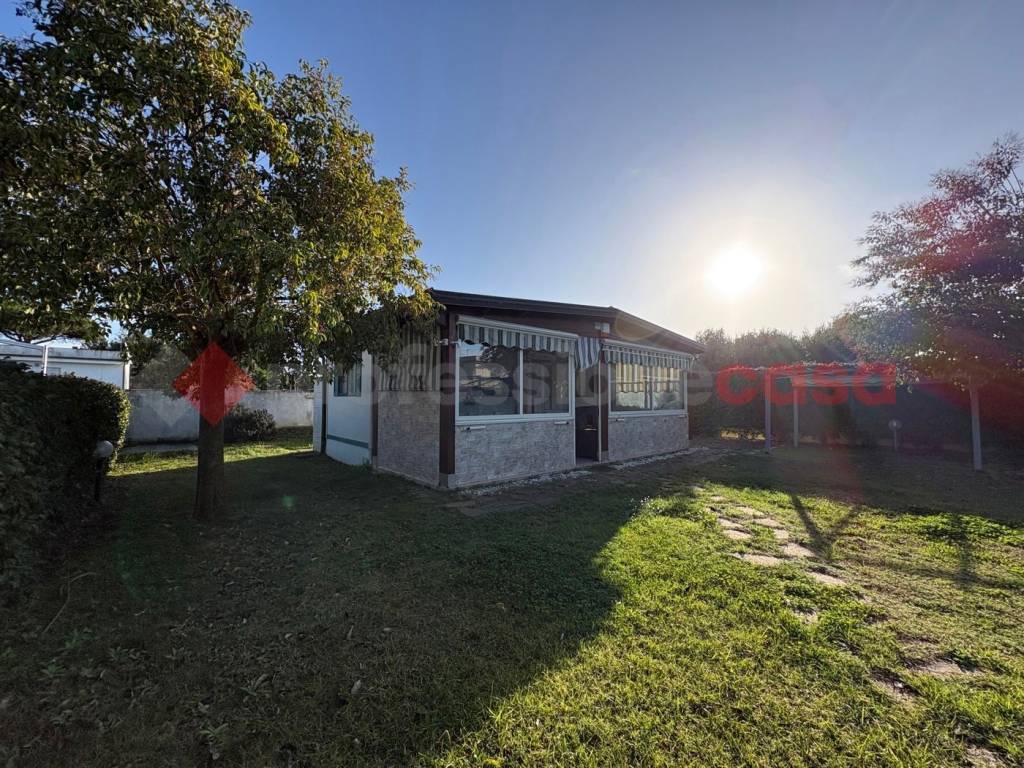 Villa a Terracina in RIVA DELLE MARGHERITE, 40 - Foto 2