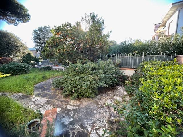 Villa a Pisa in Via degli Oleandri - Foto 2