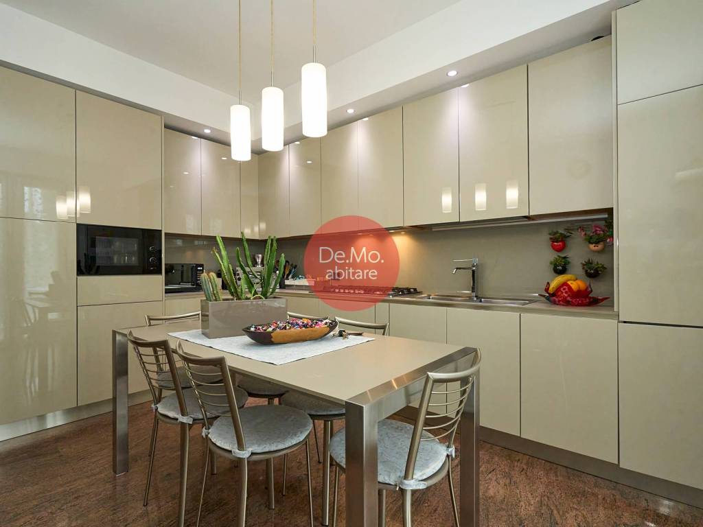 Villa a Giussano in Via Ugo Foscolo - Foto 3