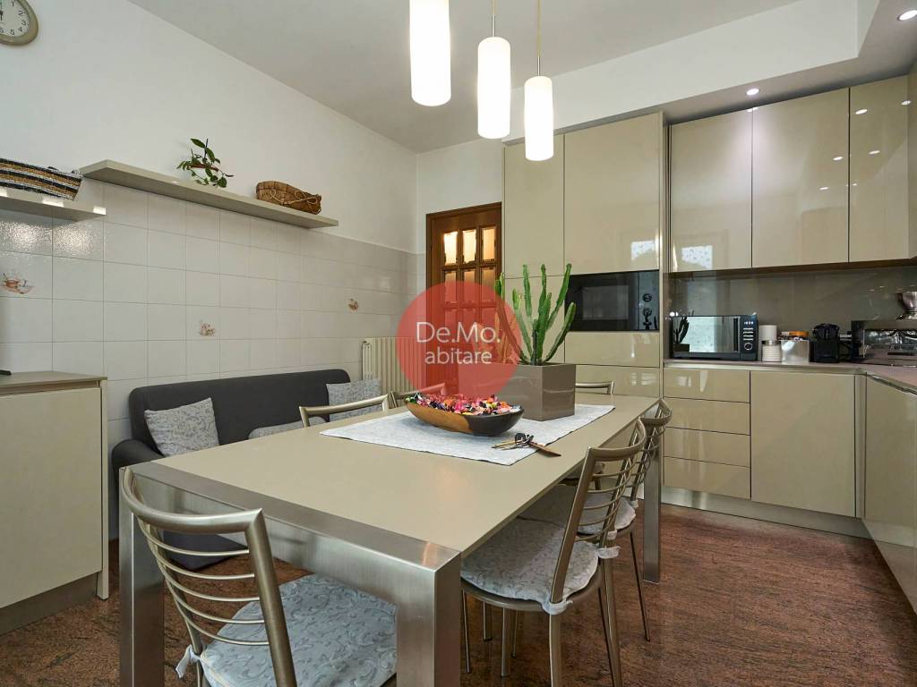 Villa a Giussano in Via Ugo Foscolo - Foto 4