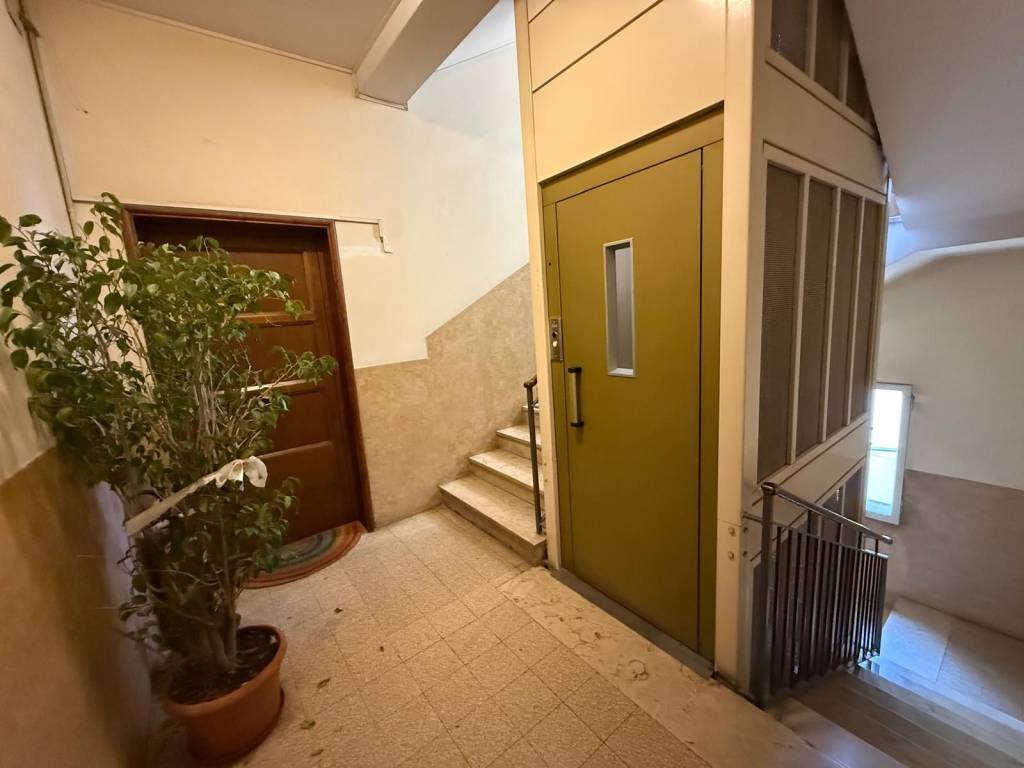 Appartamento a Modena in Viale Caduti in Guerra - Foto 4
