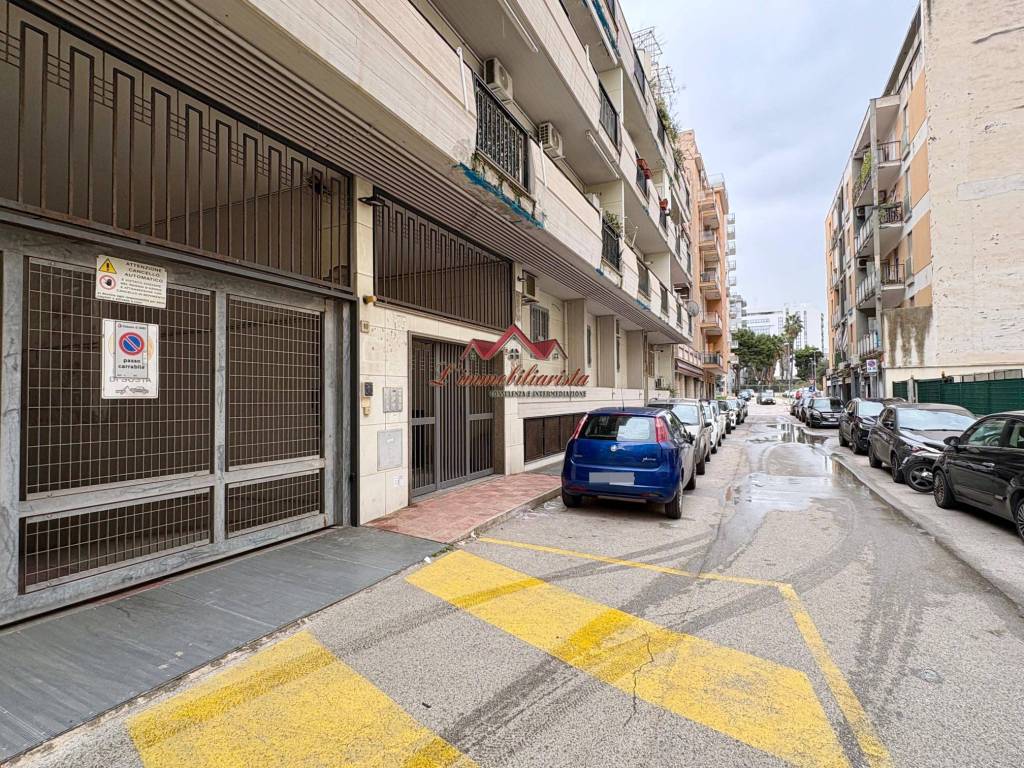 Box / garage a Bari in Via Giovanni Amendola - Foto 2