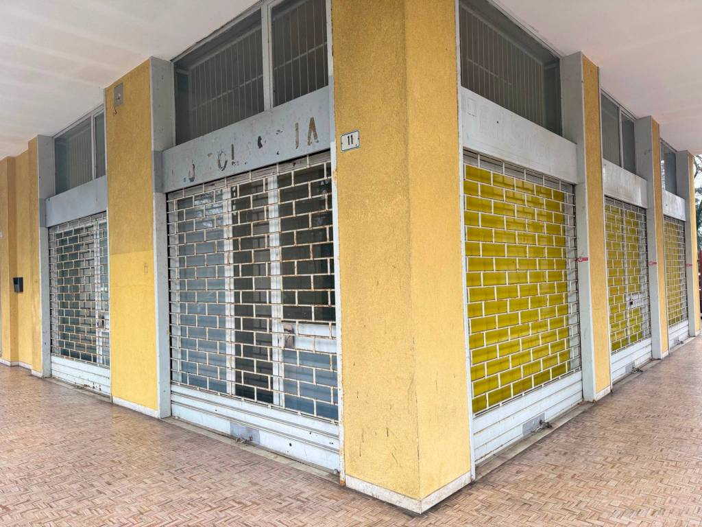 Immobile a Busto arsizio in Viale Giotto, 11 - Foto 2