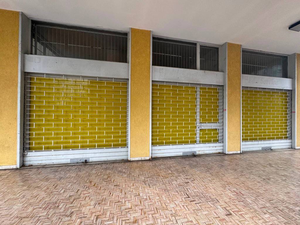 Immobile a Busto arsizio in Viale Giotto, 11 - Foto 5