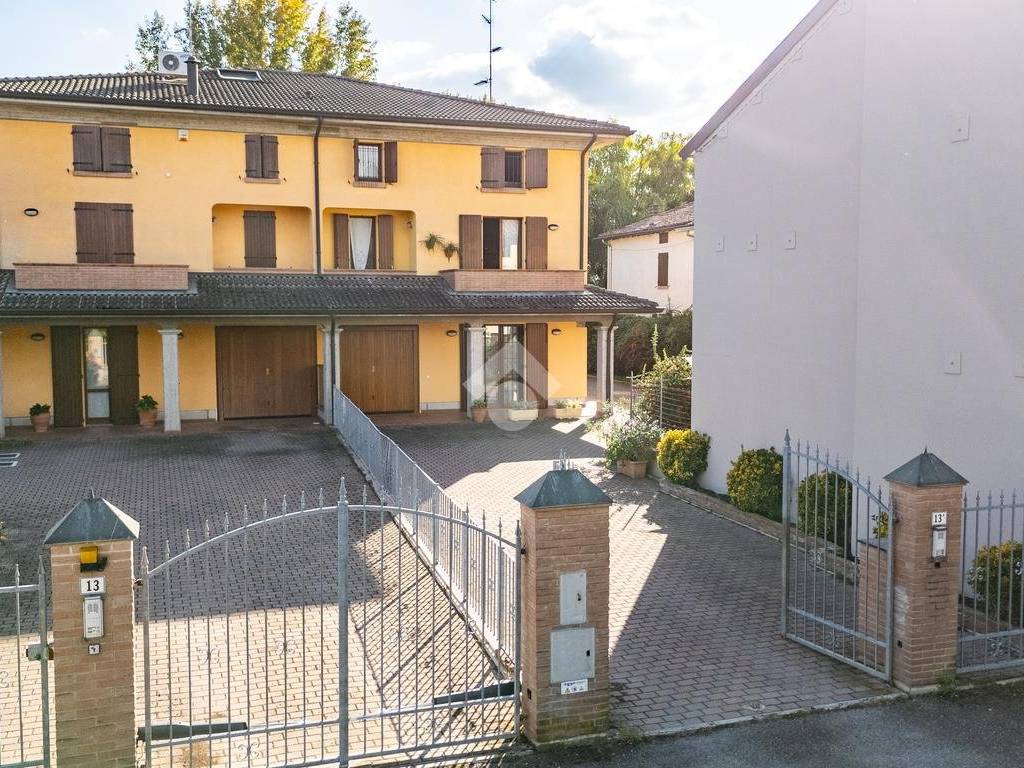 Villa a Rio saliceto in Via castelli, 12 - Foto 2