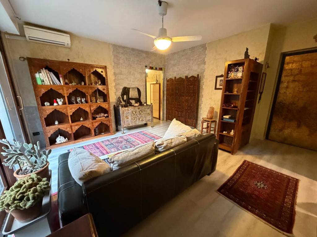 Appartamento a Busto arsizio in Via Luigi Maino, 7 - Foto 2