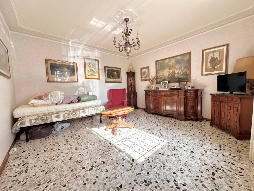 Villa a Lucca in Via dei Borelli, 595 - Foto 3