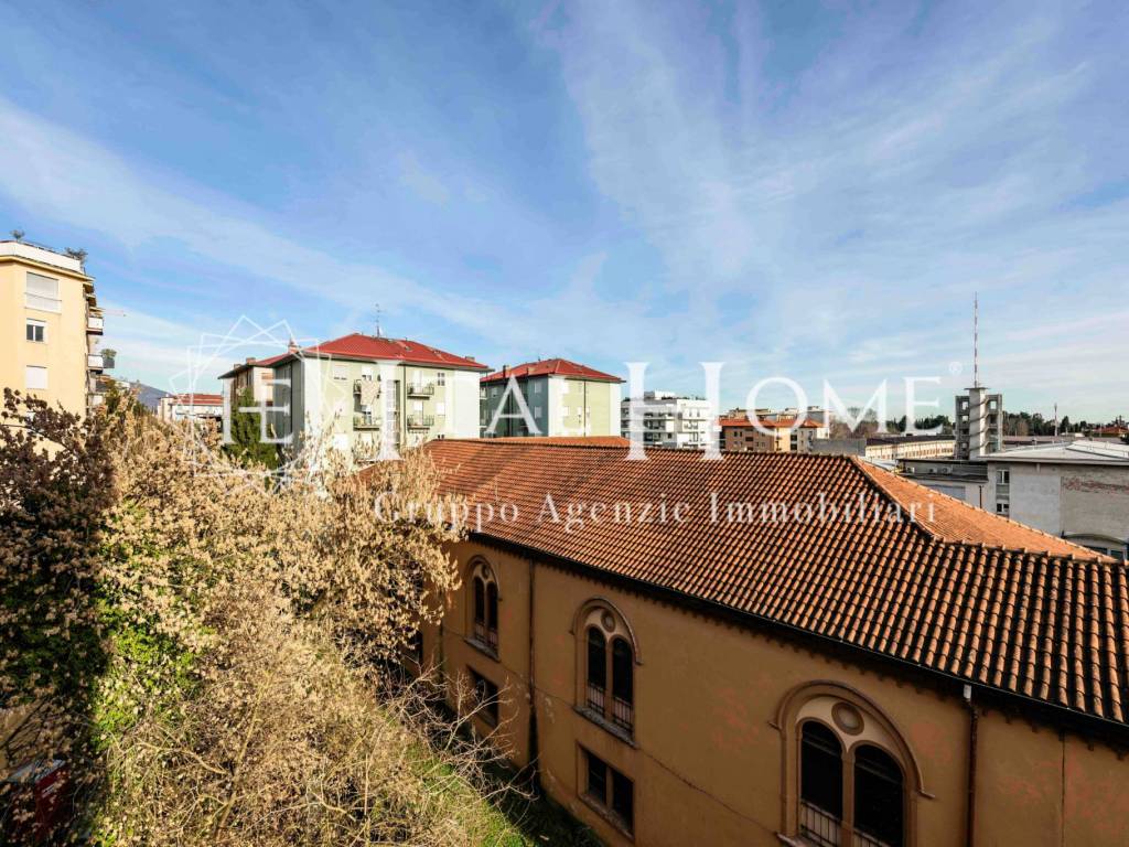 Appartamento a Bergamo in Via degli Albani, 2 - Foto 2