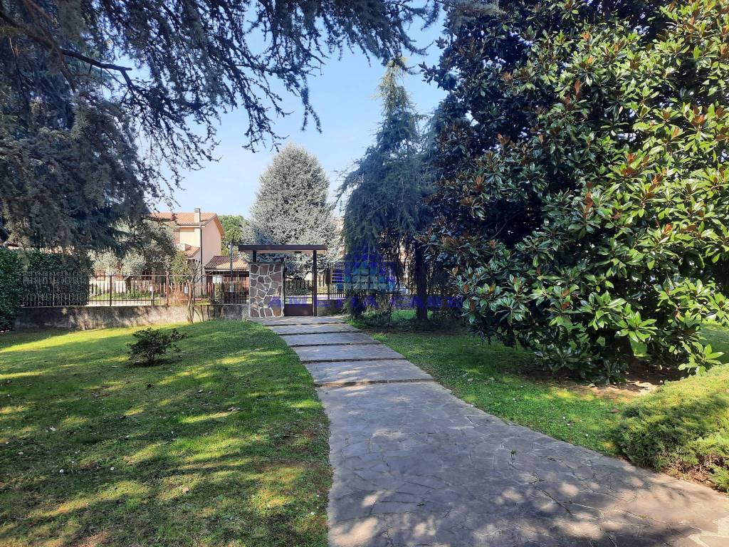 Appartamento a Verderio in Via San Rocco - Foto 2
