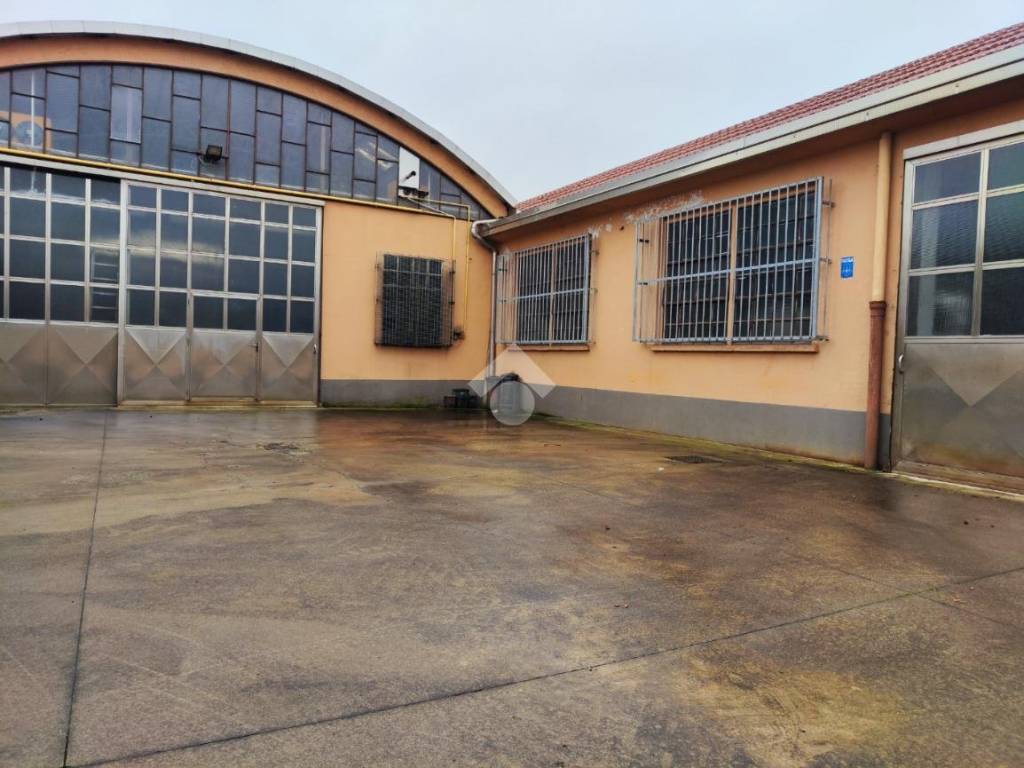 Immobile a Caronno pertusella in Via Ponchielli, 110 - Foto 2