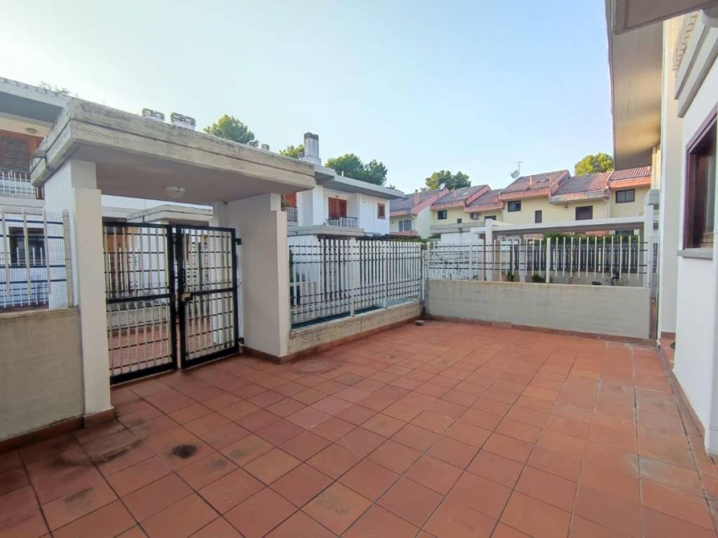 Villa a Pescara in Strada Provinciale Pescara-San Silvestro, 72 - Foto 3