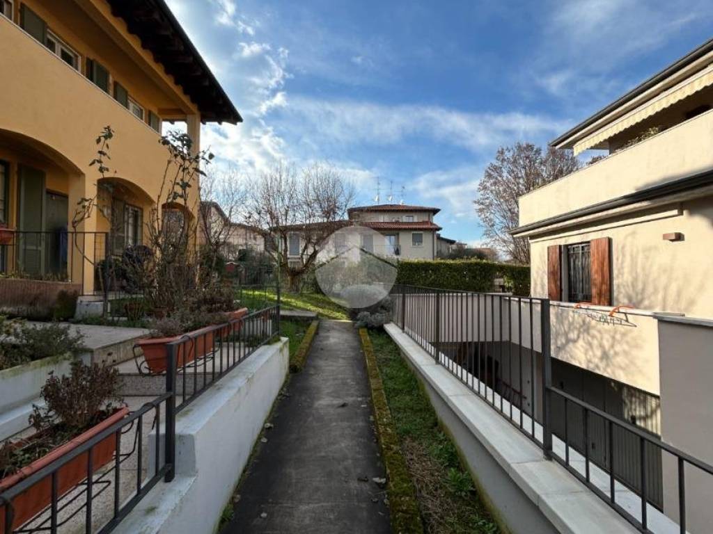 Appartamento a Rovato in Via S. Donato, 31 - Foto 2