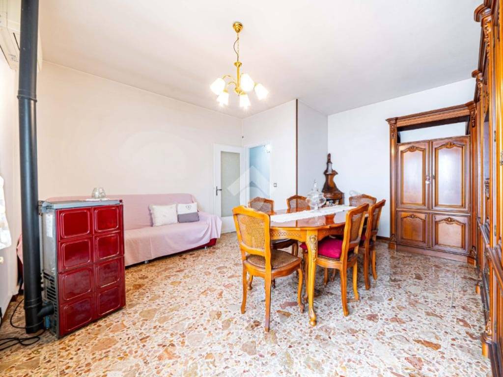 Appartamento a Guastalla in Via Circonvallazione, 33 - Foto 3