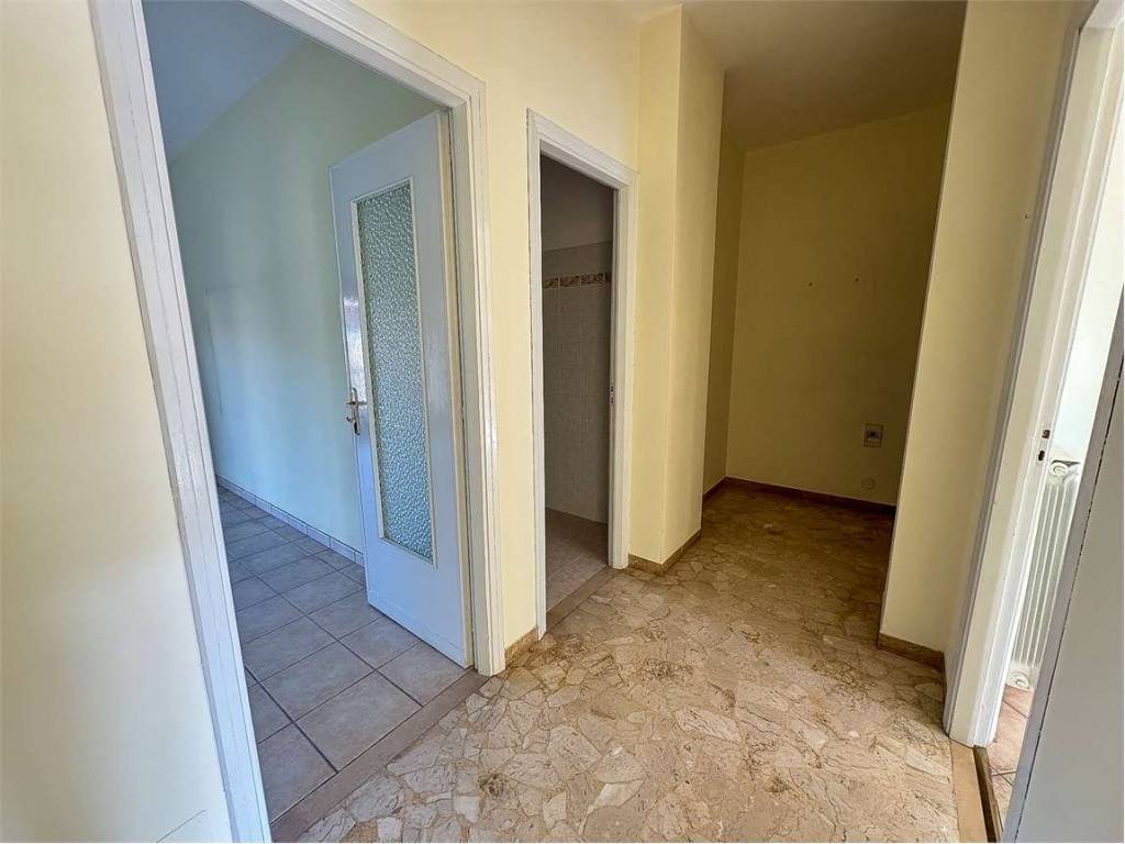 Appartamento a Chieri in piazza angelo mosso, 5 - Foto 3