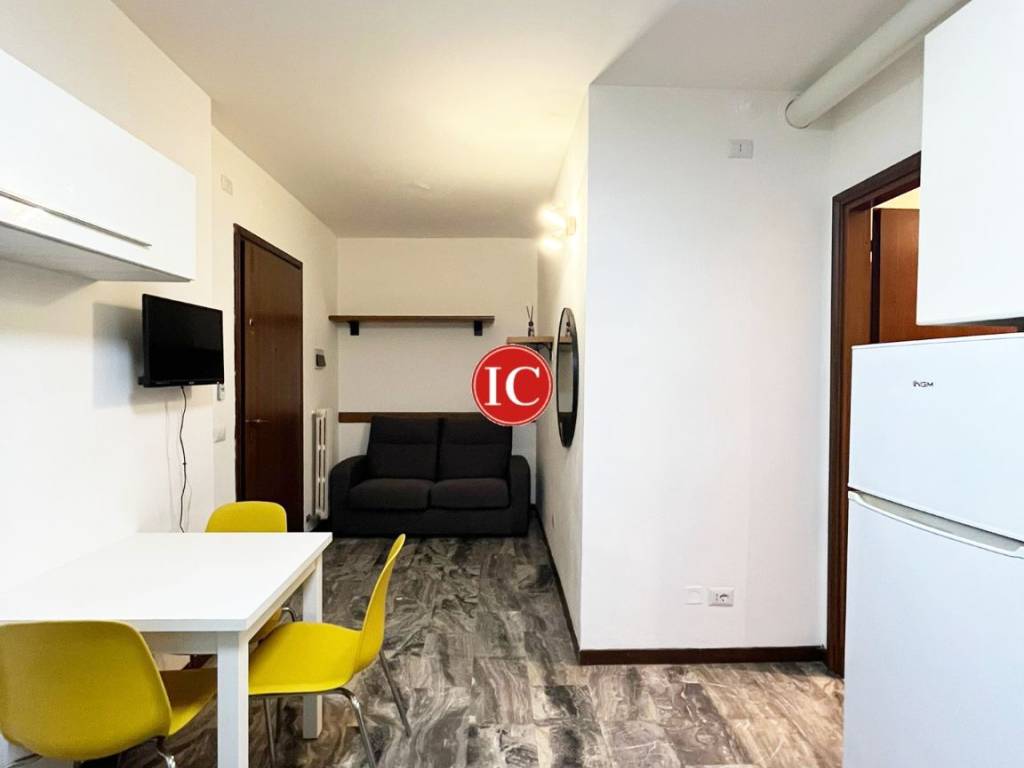 Appartamento a Lodi in Via Giuseppe Piermarini, 4 - Foto 3