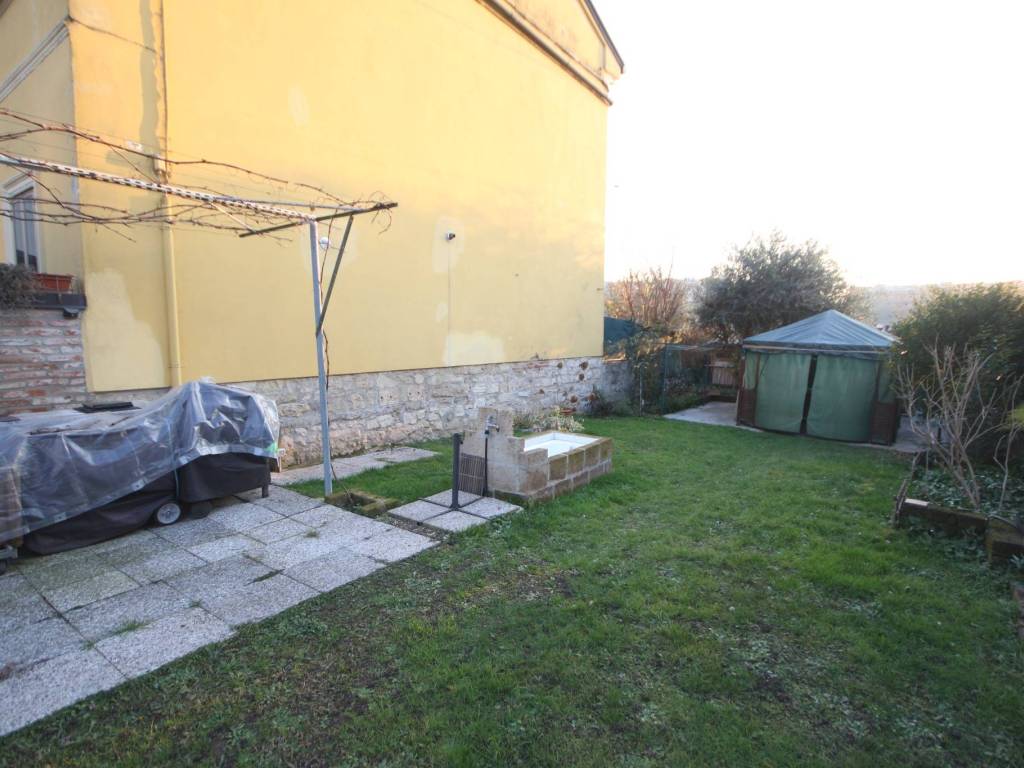 Appartamento a Verona in Lungadige Attiraglio - Foto 4
