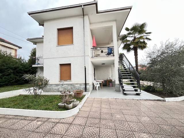 Villa a Cumiana in Strada Gabriella - Foto 2
