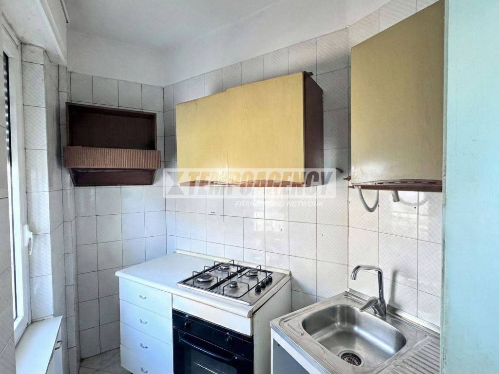 Appartamento a Garbagnate milanese in Via Valera, 115 - Foto 4