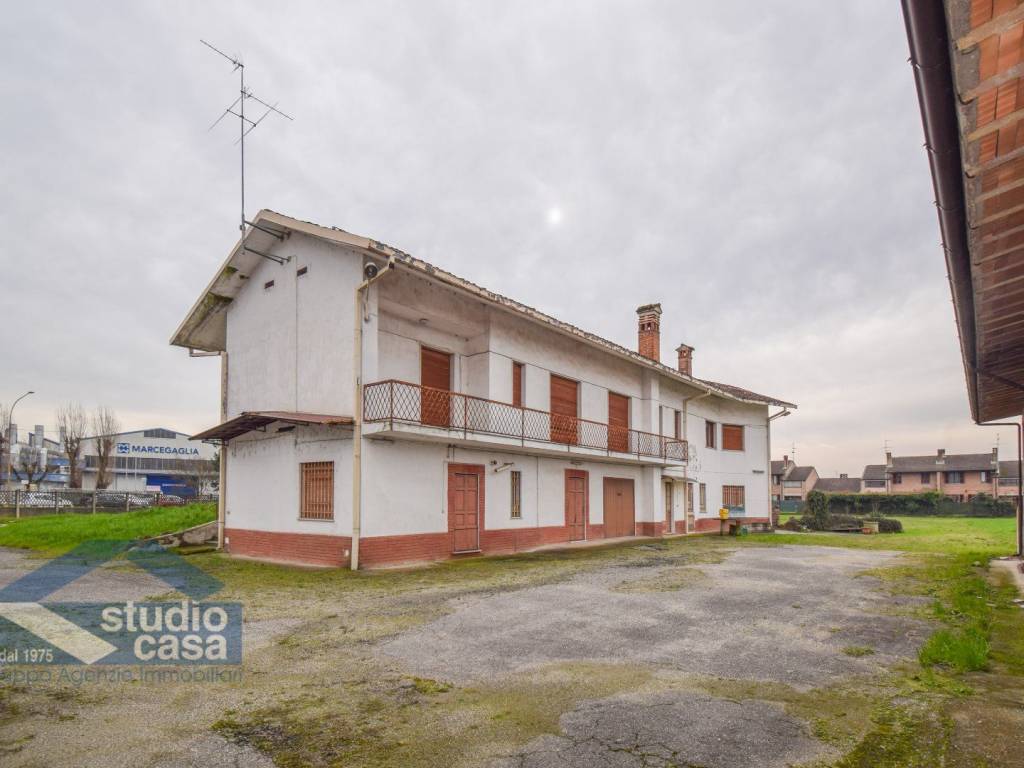 Villa a Graffignana in VIA SAN COLOMBANO ,38/40 - Foto 4