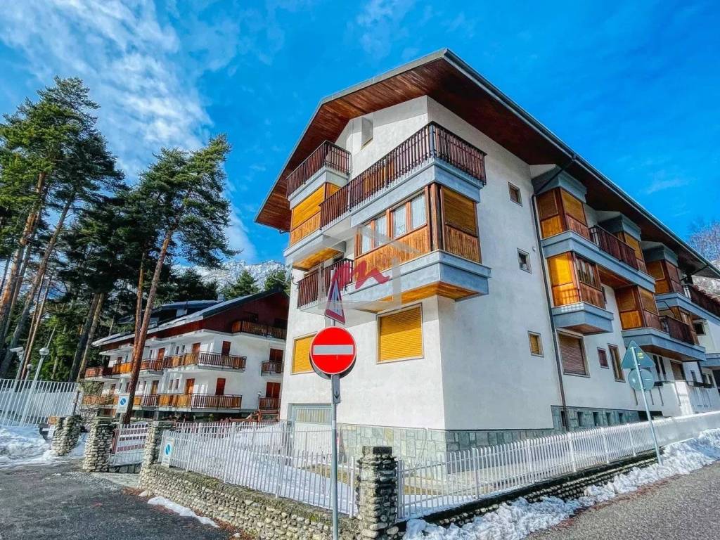 Appartamento a Bardonecchia in Via Giuseppe Verdi, 16 - Foto 2