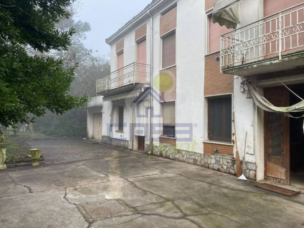 Casa indipendente a Gualtieri in via san giovanni - Foto 3