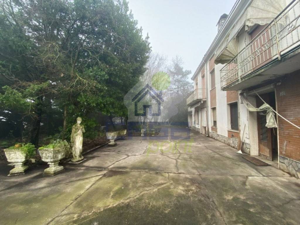Casa indipendente a Gualtieri in via san giovanni - Foto 4