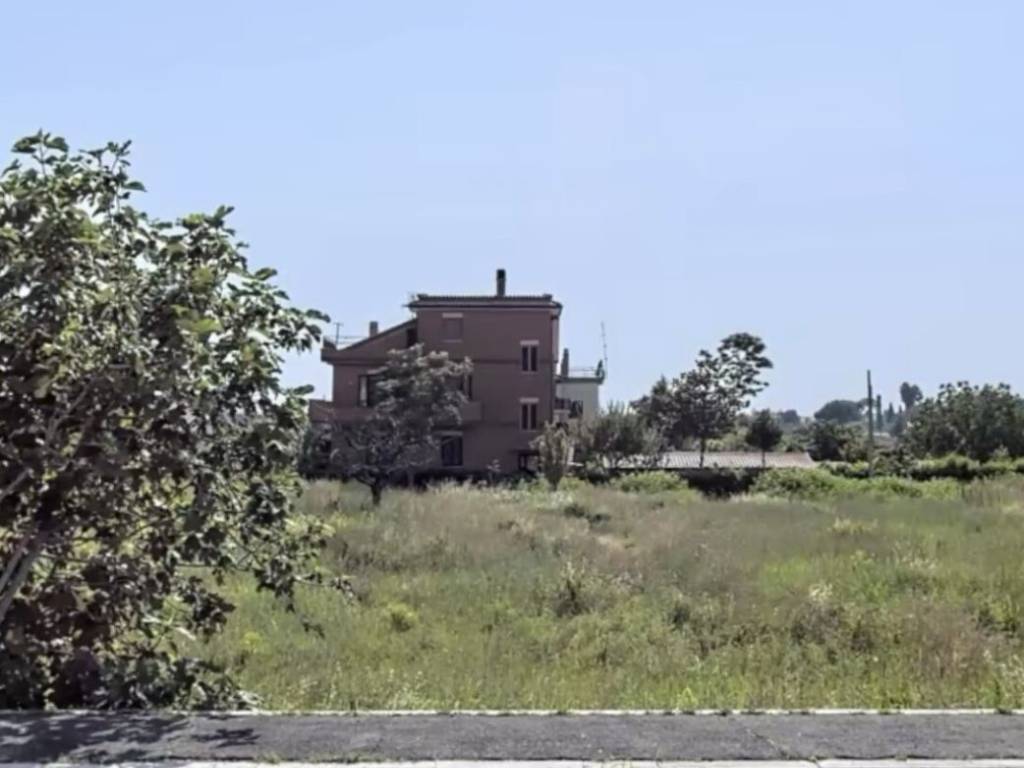 Terreno a Tivoli in Via Guerrino Libertucci - Foto 2