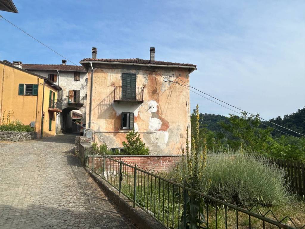 Casa indipendente a Piana crixia in località borgo - Foto 4