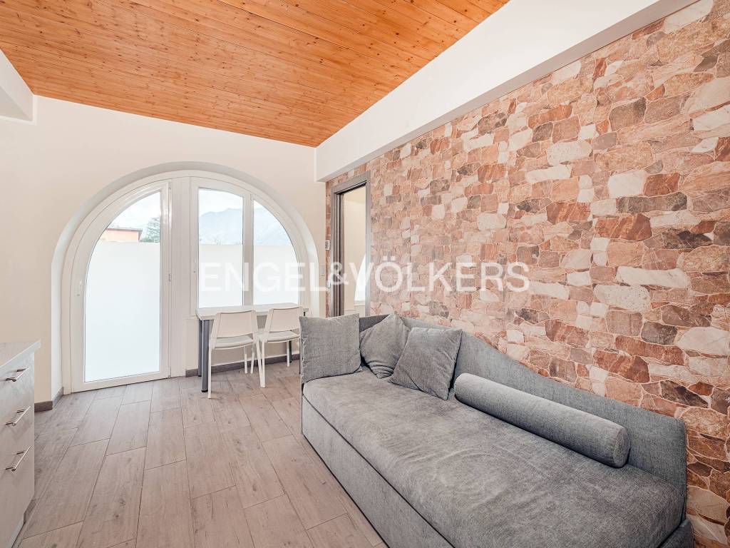 Appartamento a Como in Via Fratelli Bronzetti - Foto 2