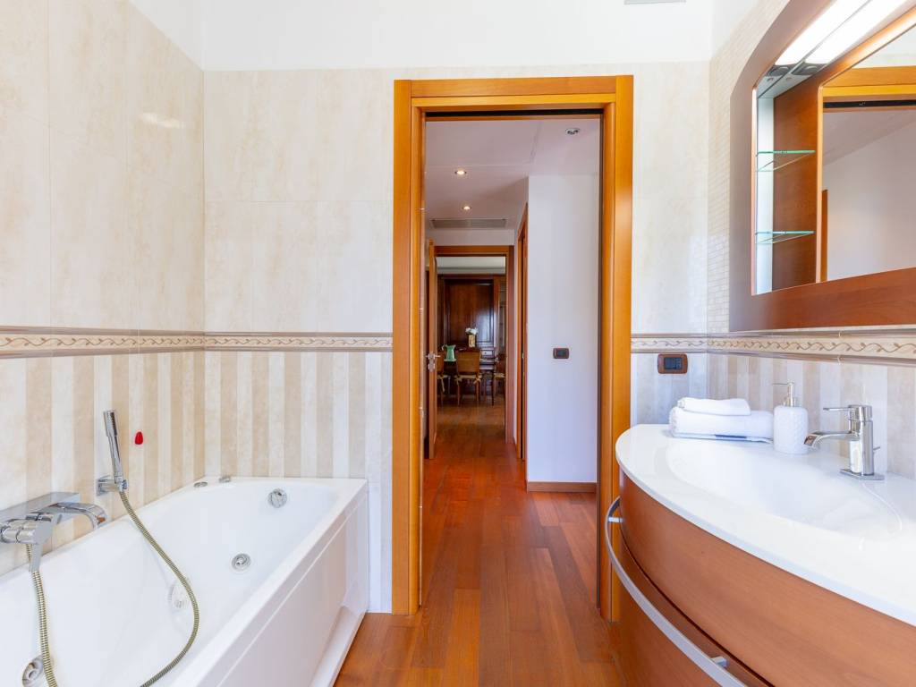 Appartamento a Cagliari in Via dei Falconi, 61 - Foto 4