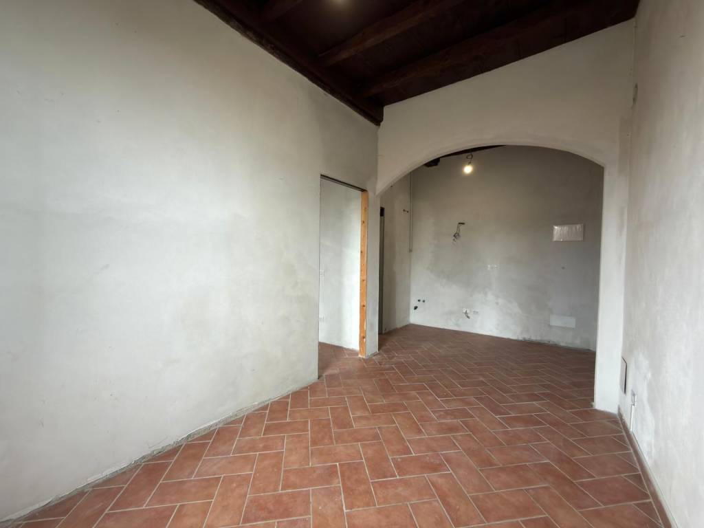 Appartamento a Besana in brianza in Via Lanzano, 3 - Foto 2