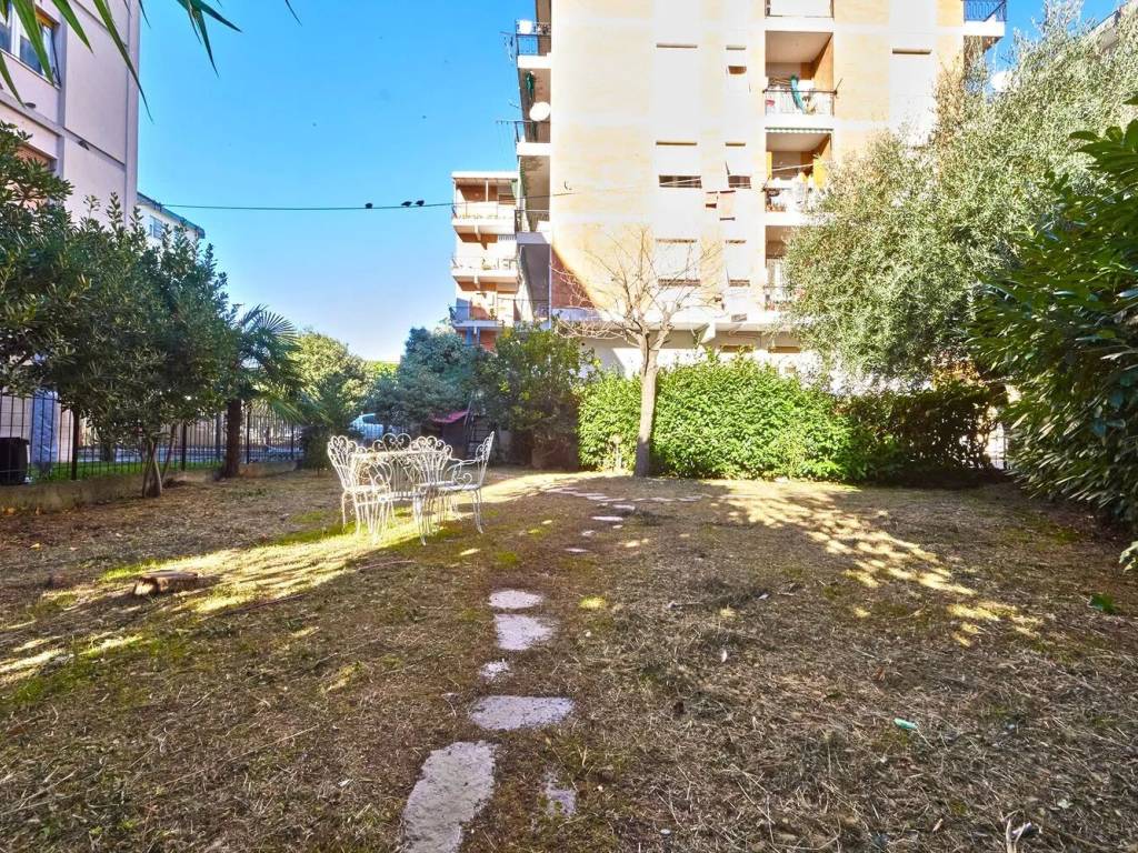 Appartamento a Albisola superiore in Via Dei Conradi - Foto 3