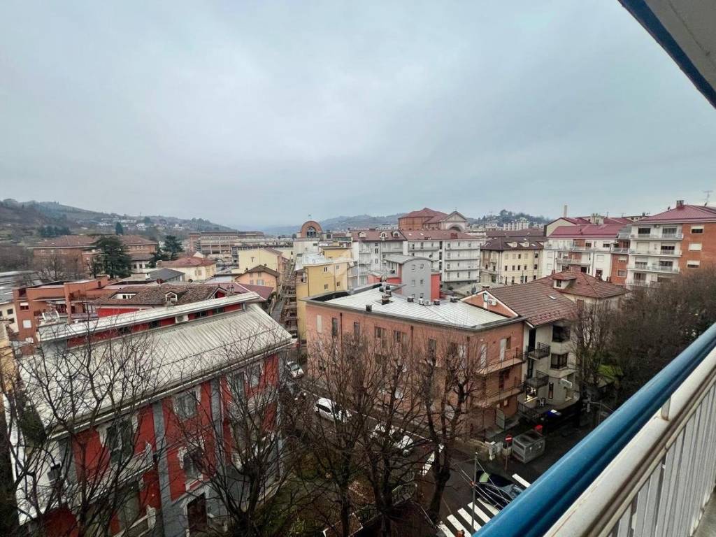Appartamento a Alba in CORSO MICHELE COPPINO, 25 - Foto 2