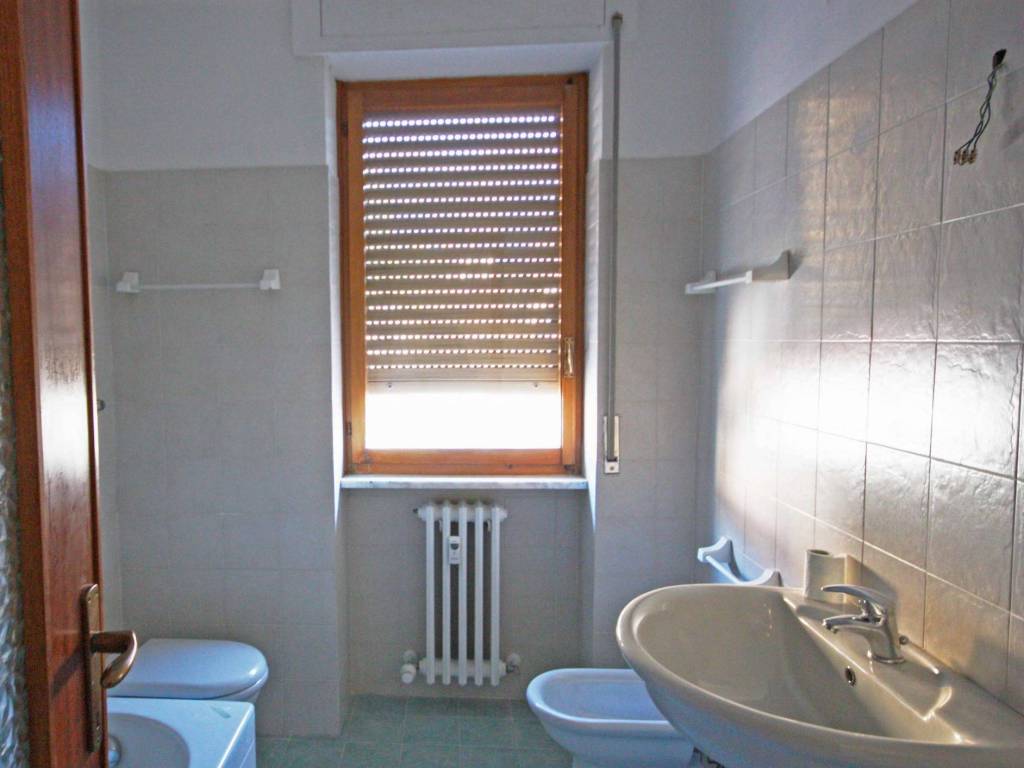 Appartamento a Varallo in Via Geniani - Foto 5