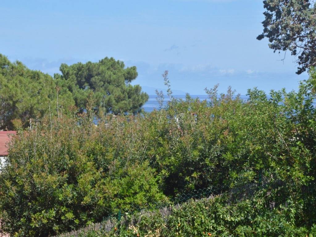 Appartamento a Marciana marina in Via Martiri di Via Fani - Foto 2