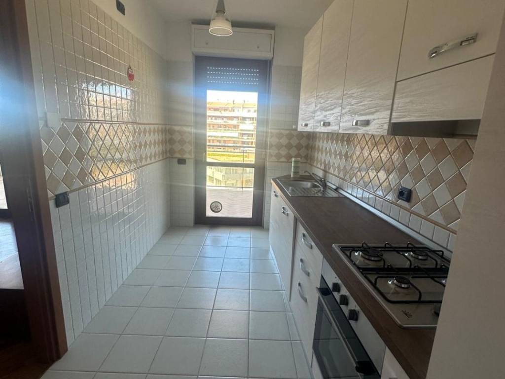 Appartamento a Fiumicino in Piazza Leon Battista Alberti, 26 - Foto 2