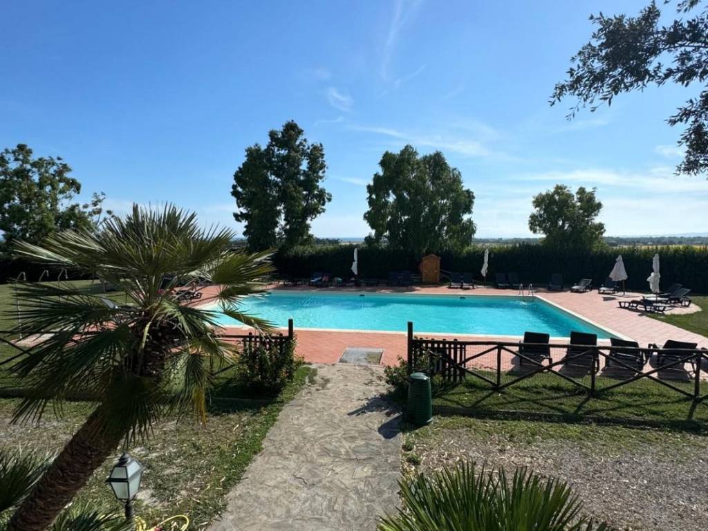 Appartamento a Follonica in Via Aurelia - Foto 4