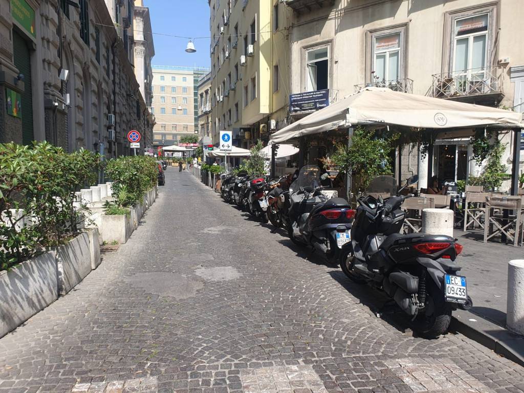 Appartamento a Napoli in Via San Bertolomeo - Foto 4
