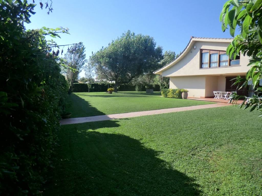 Villa a Ladispoli in Via Marte - Foto 3