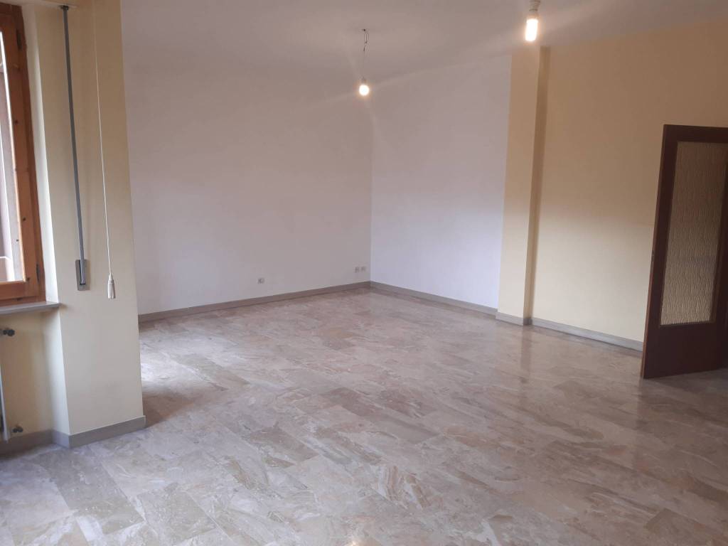 Appartamento a Matelica in Viale Martiri della Libertà, 37 - Foto 2