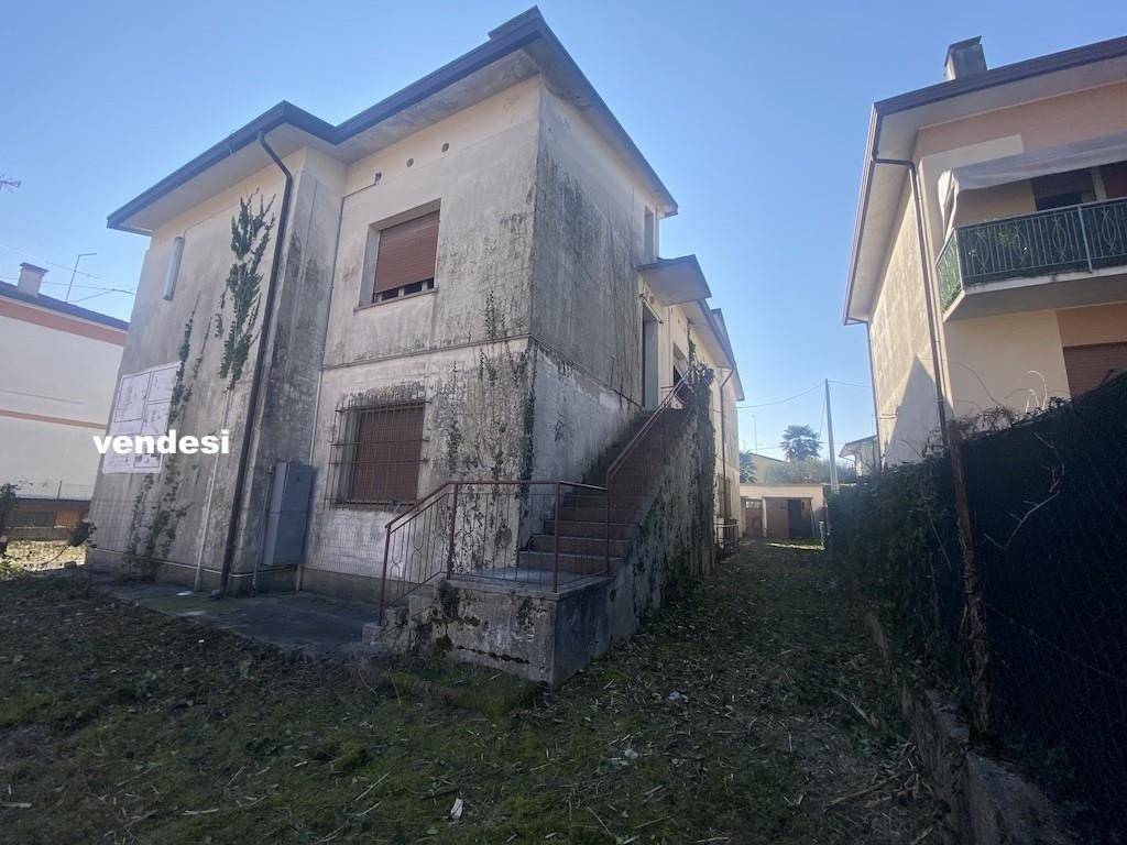 Palazzo / stabile a Cordenons - Foto 2