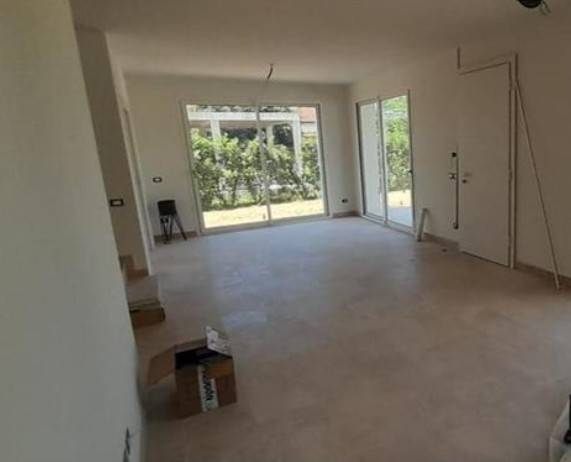 Villa a Pietrasanta in Via Serraglio - Foto 3