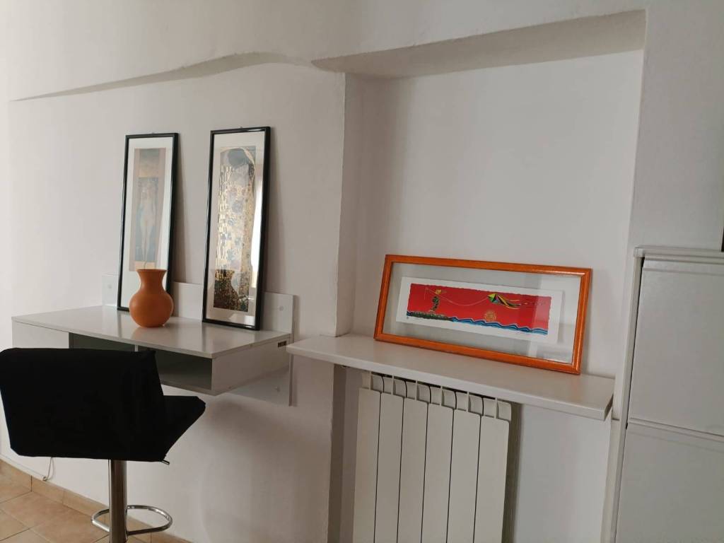 Appartamento a Como in Via Conciliazione, 11 - Foto 3