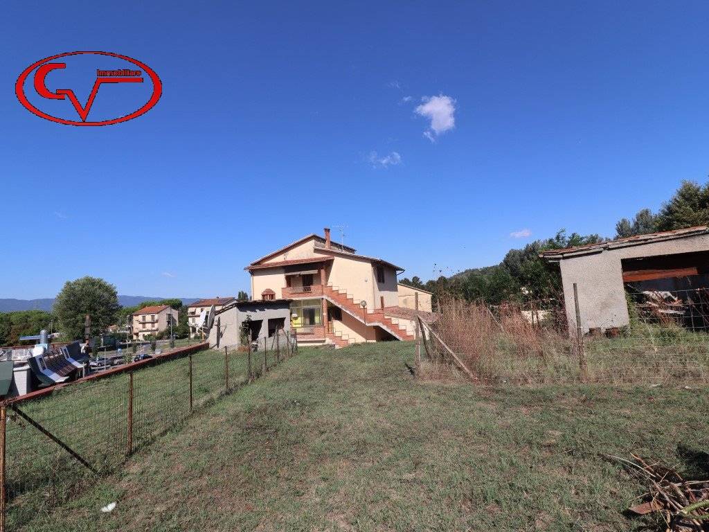 Appartamento a Terranuova bracciolini in Via Ponte Mocarini - Foto 2