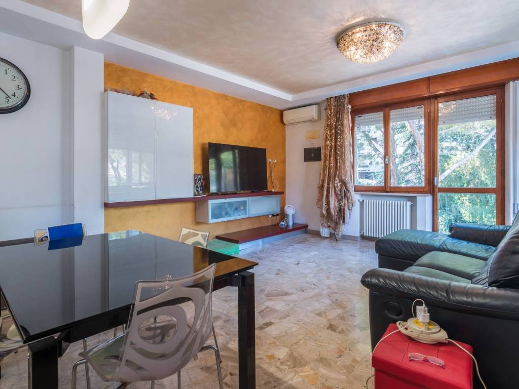 Appartamento a Cattolica in Via Camillo Prampolini - Foto 3