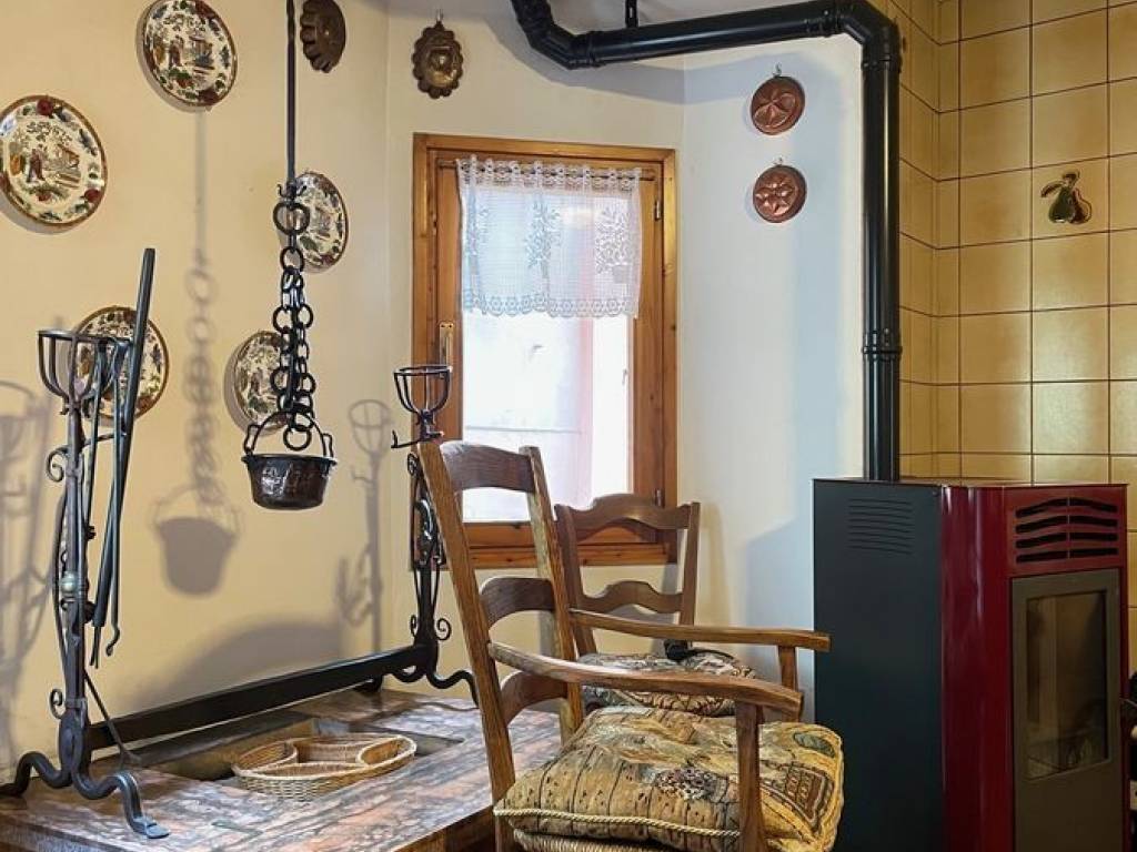 Casa indipendente a Agordo in Via Cesare Battisti, 3 - Foto 4