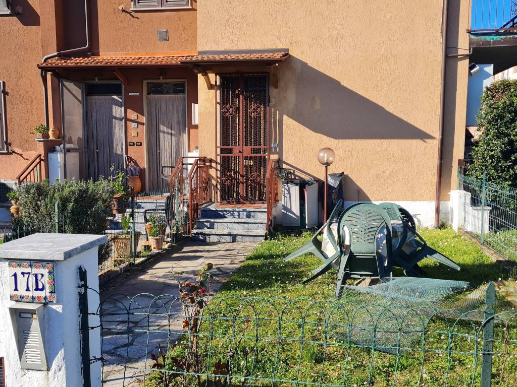 Appartamento a Arcola in Via Ameglia, 17 - Foto 3