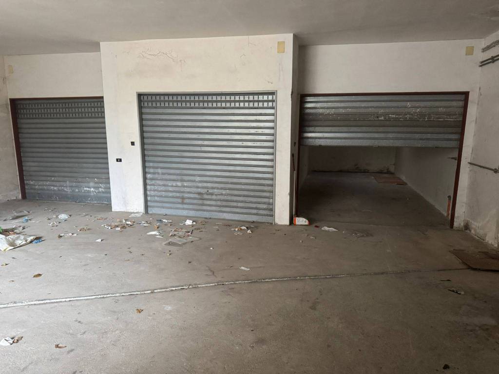 Box / garage a Matera in Via Aurelio Nicolodi - Foto 3