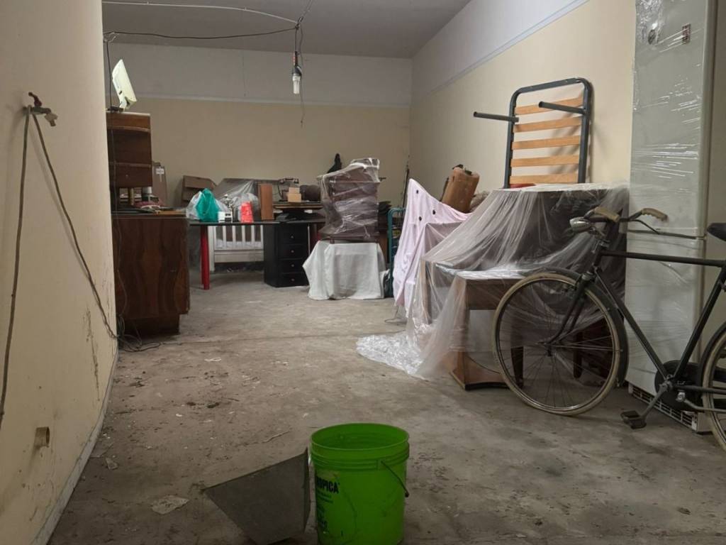 Box / garage a Matera in Via Aurelio Nicolodi - Foto 4